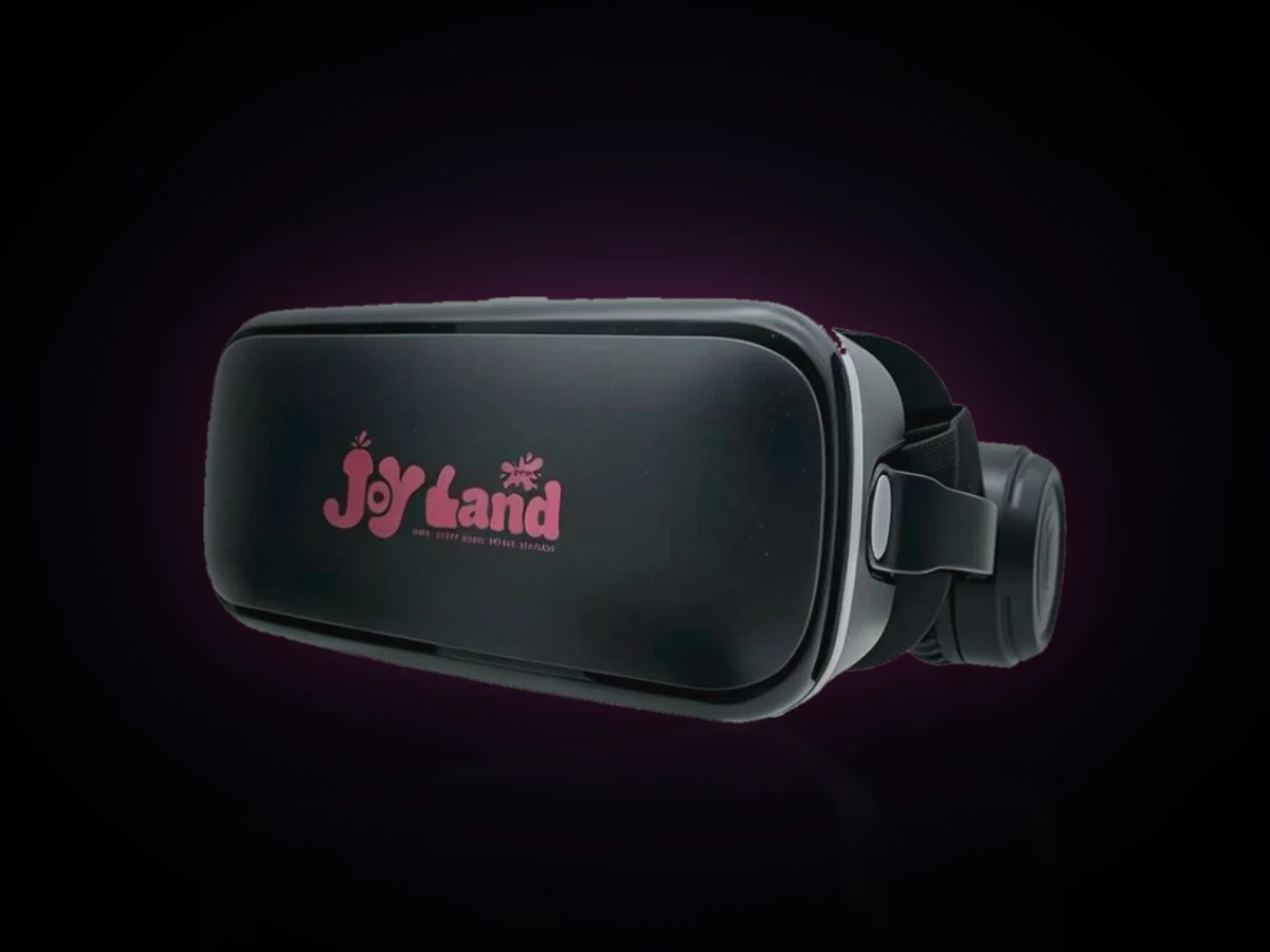The Joyland VR headset